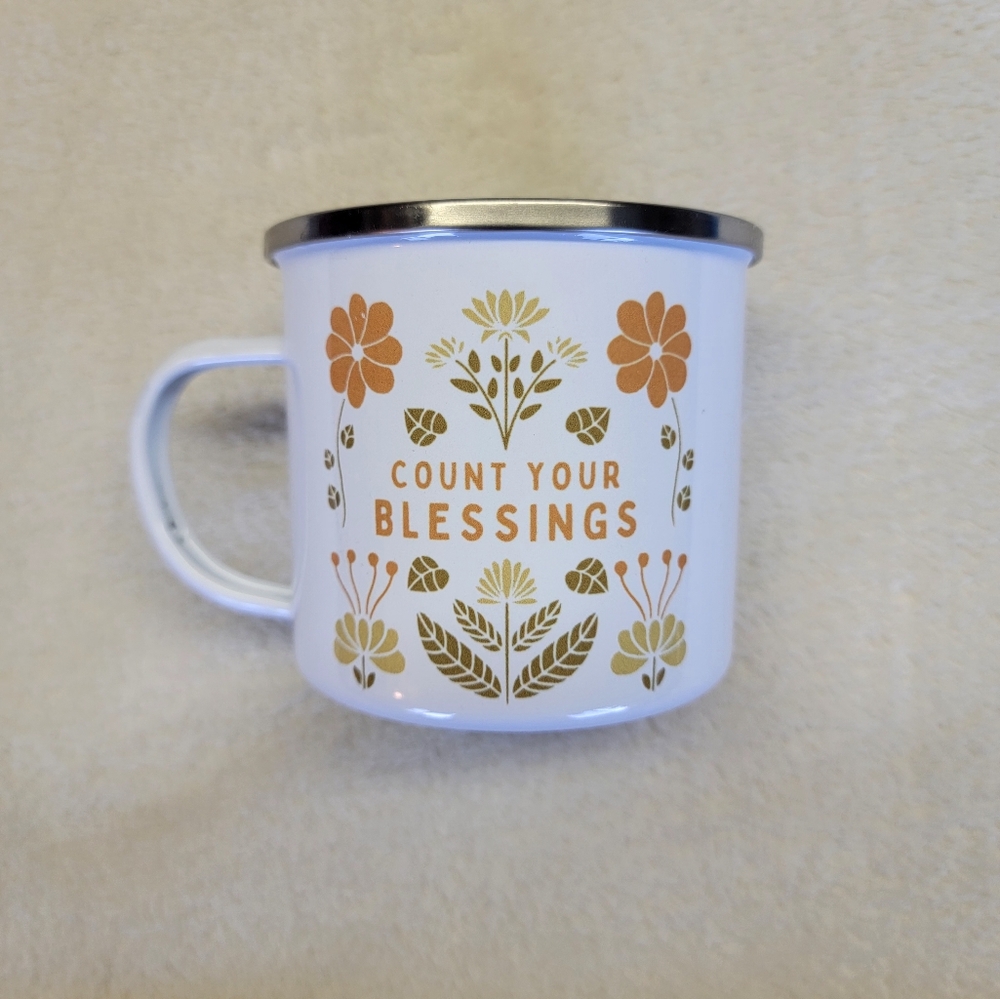 Vintage rimmed mug